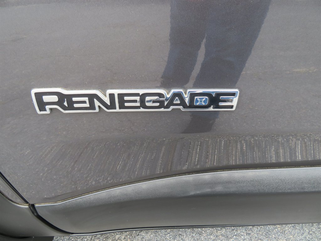 2017 Jeep Renegade Sport photo