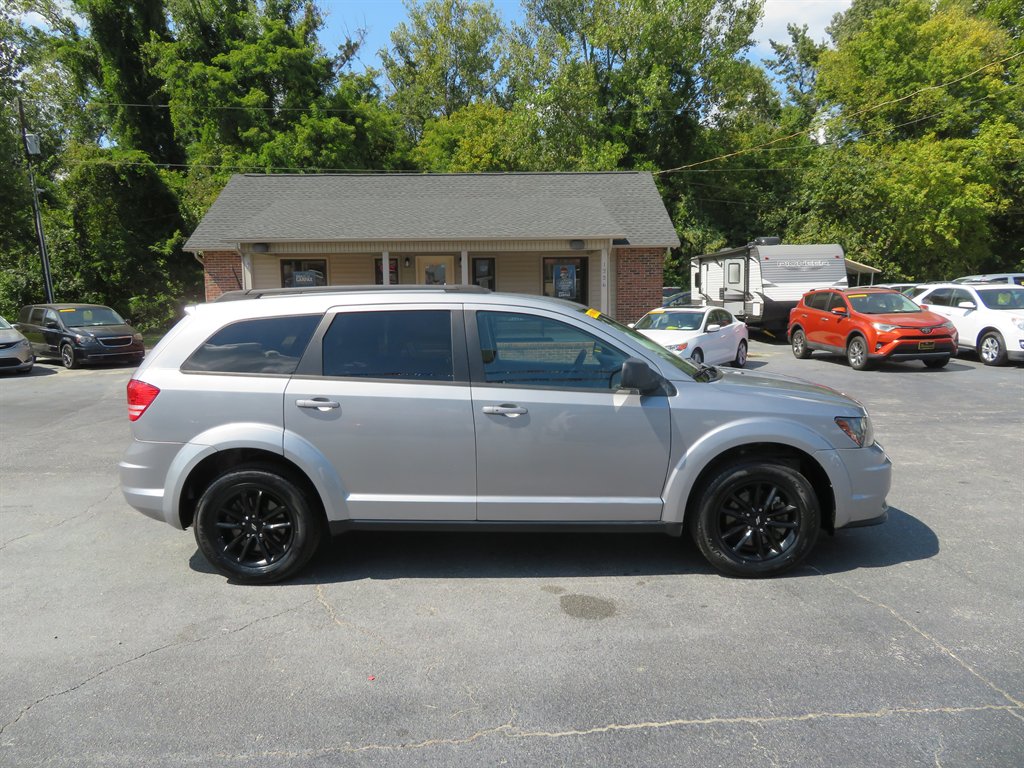 2020 Dodge Journey - $9,499