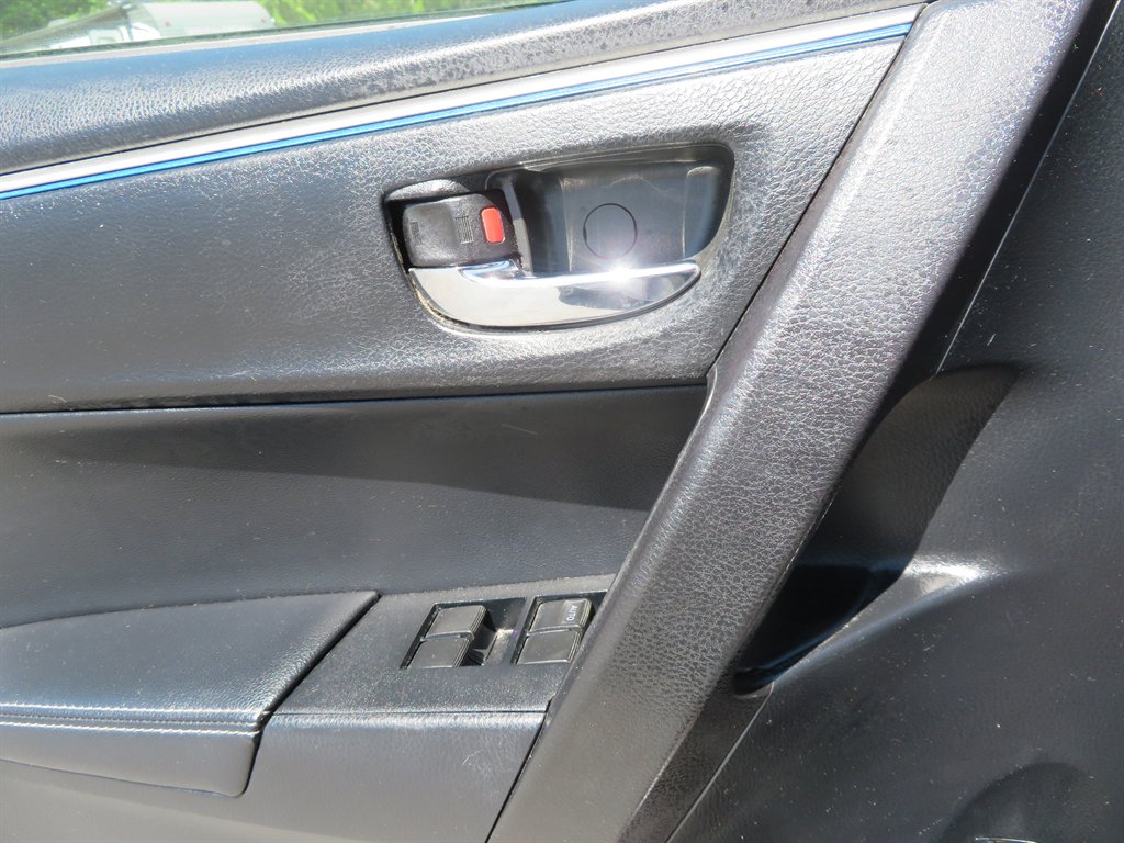 2014 Toyota Corolla - $7,599
