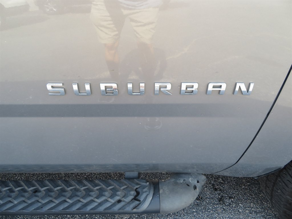 2017 Chevrolet Suburban - $19,999