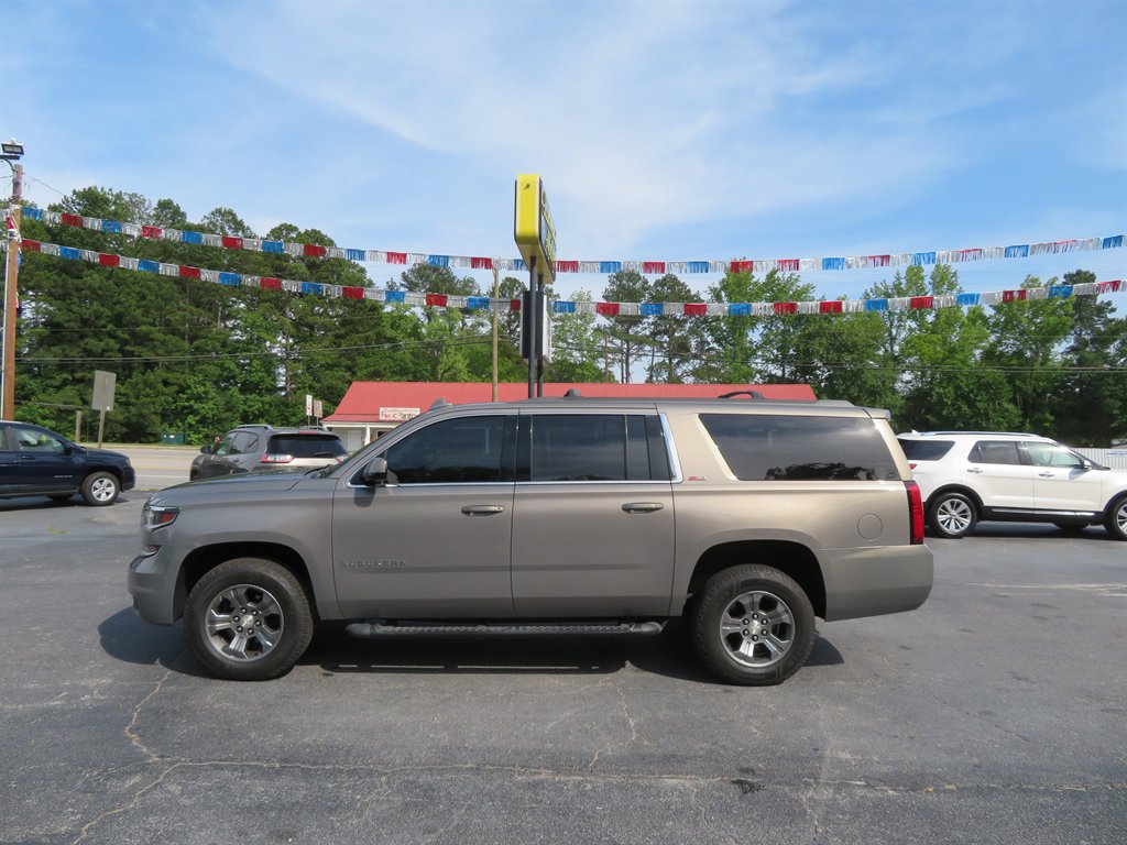 2017 Chevrolet Suburban - $19,999