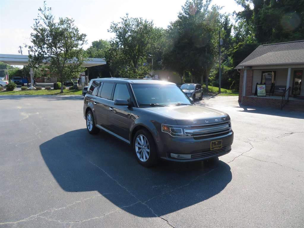 2018 Ford Flex - $11,699