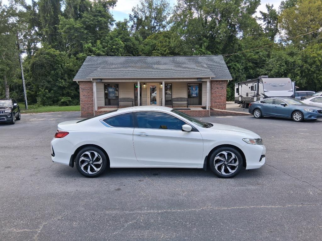 2017 Honda Accord - $11,199
