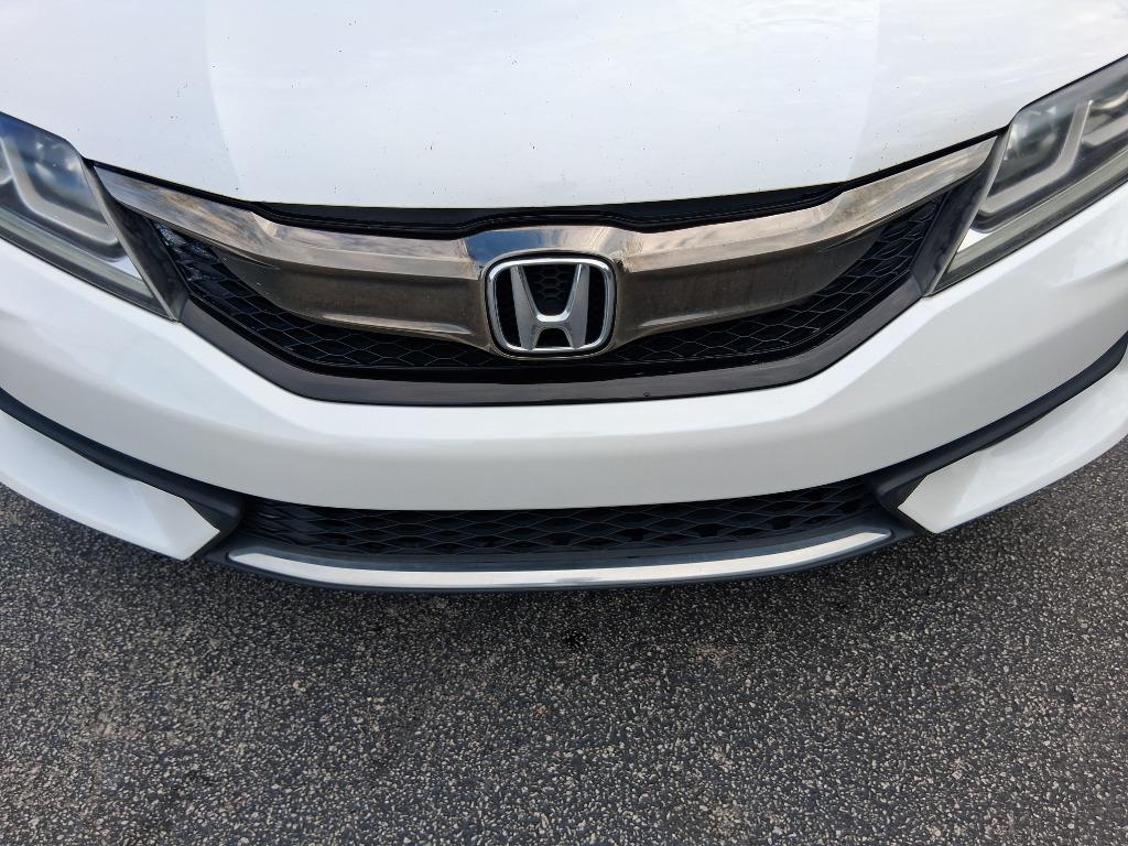 2017 Honda Accord - $11,199