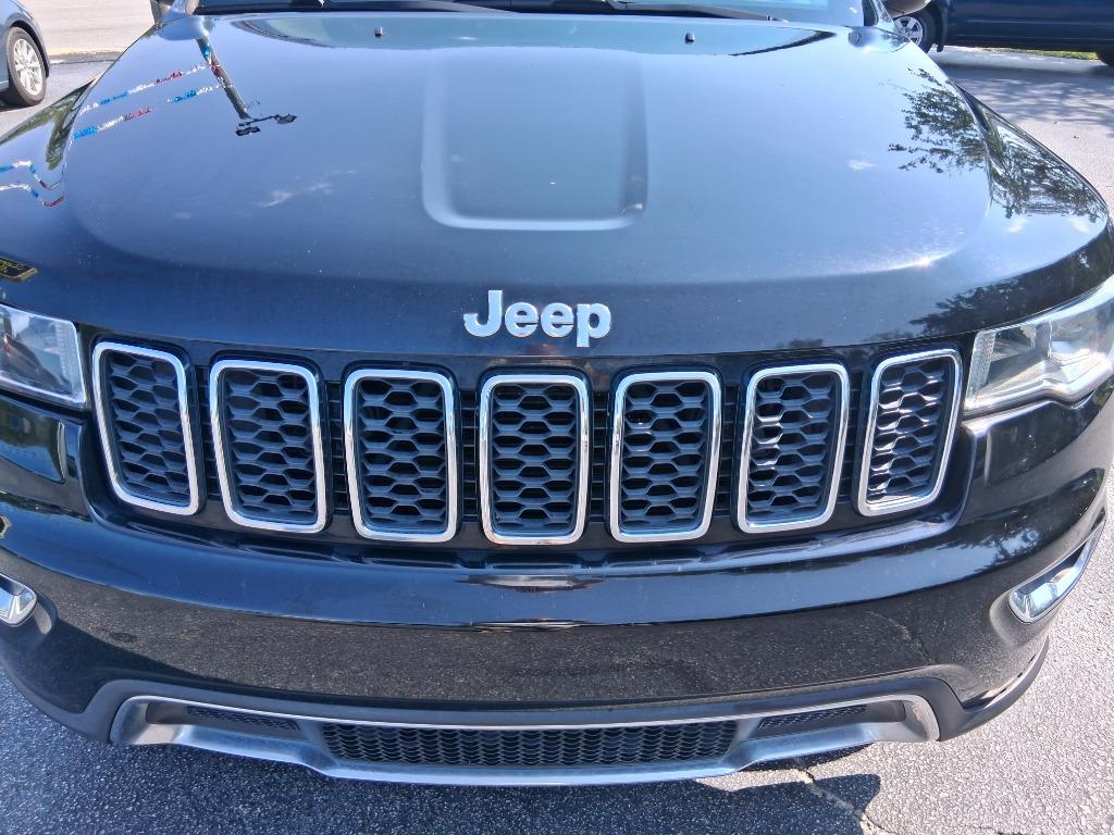 2017 Jeep Cherokee - $10,999