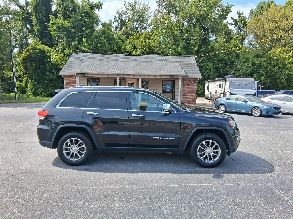 2014 Jeep Cherokee - $9,299