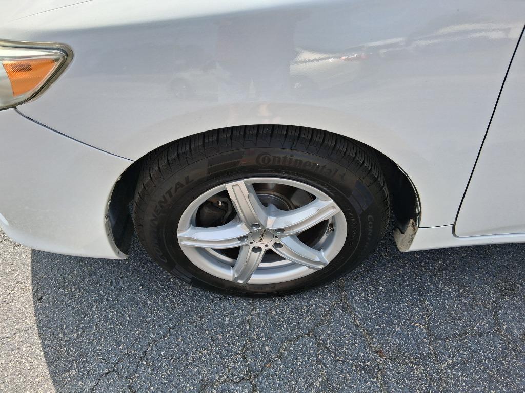 2009 Toyota Corolla - $4,899