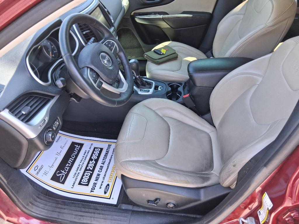 2015 Jeep Cherokee - $10,999