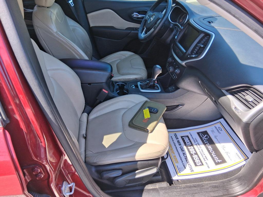 2015 Jeep Cherokee - $10,999