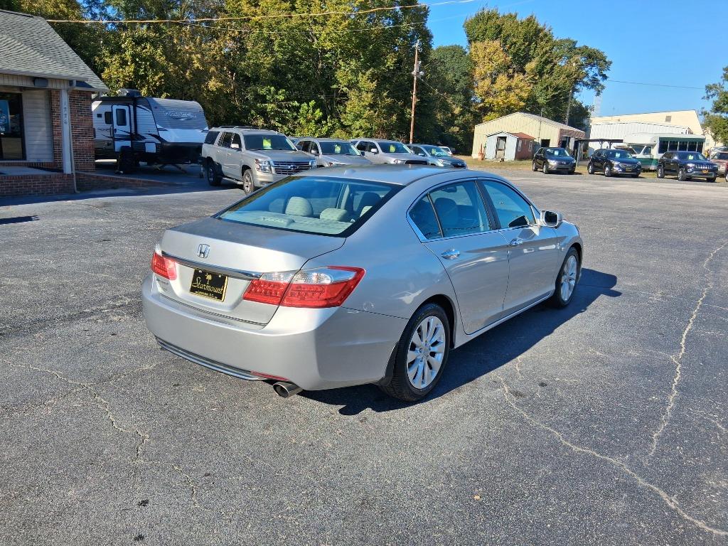 2013 Honda Accord - $10,399