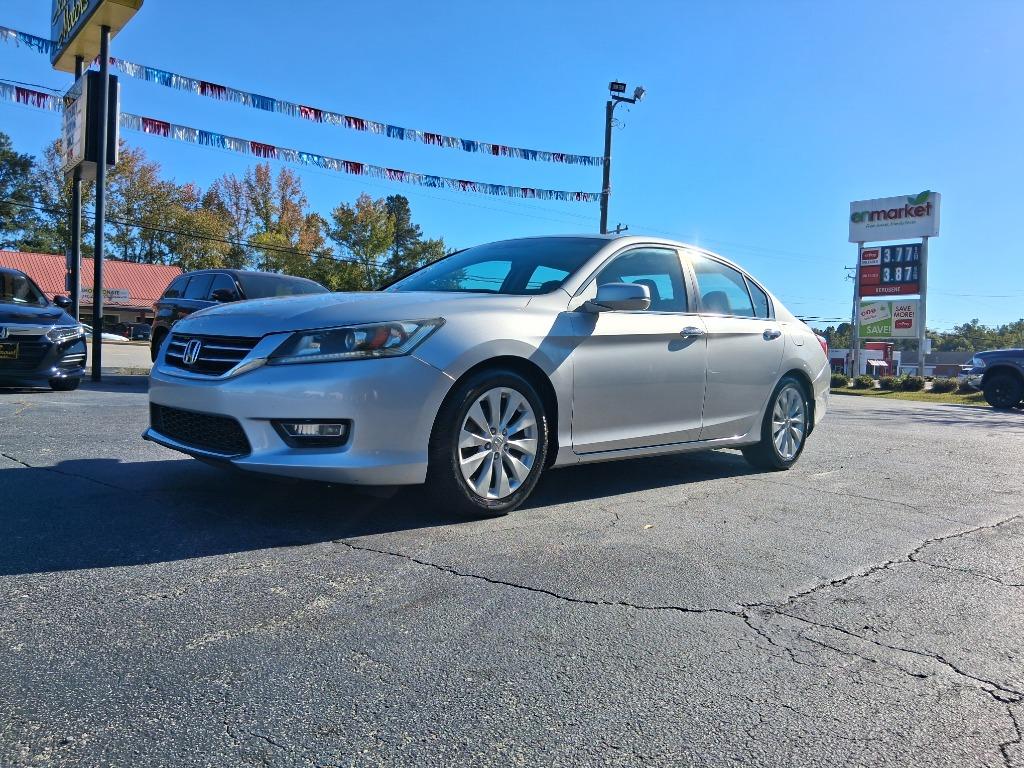 2013 Honda Accord - $10,399