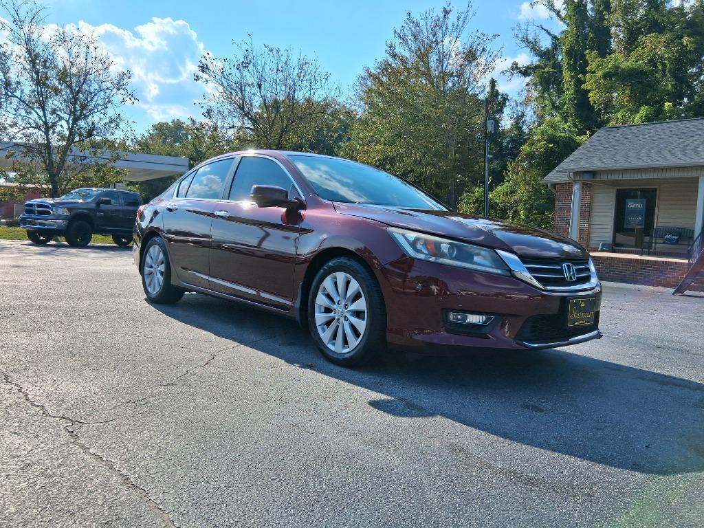 2013 Honda Accord - $13,599