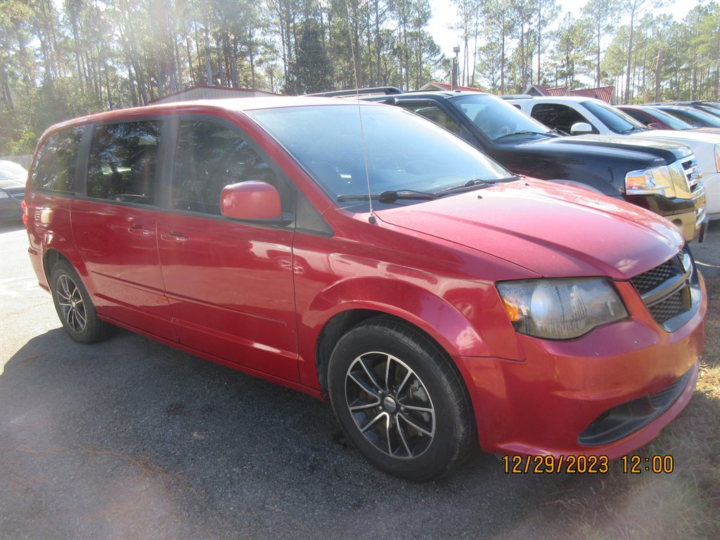 2016 Dodge Grand Caravan SE photo