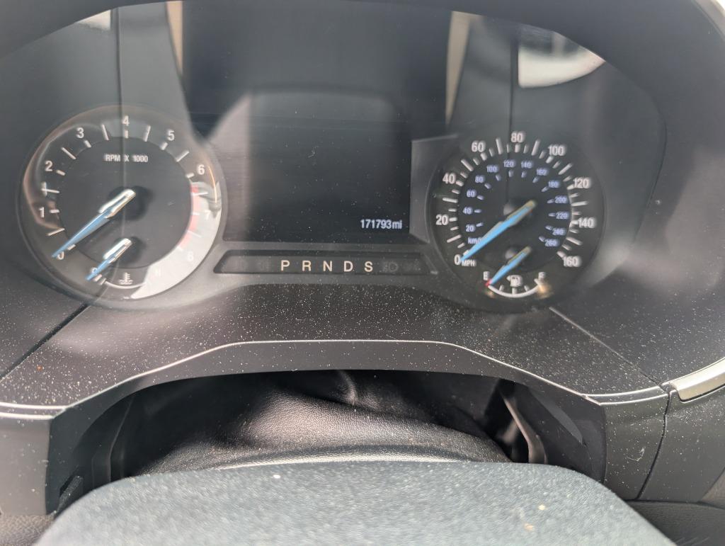 2017 Ford Edge - $10,500