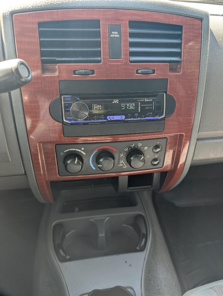 2005 Dodge Dakota - $8,500