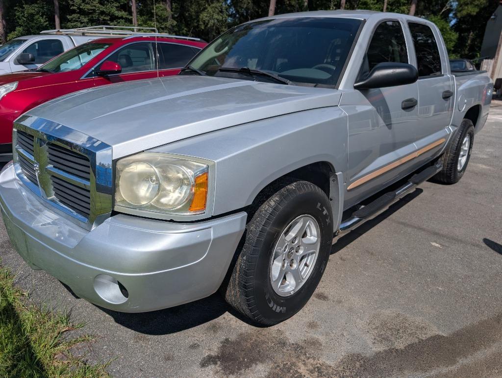 2005 Dodge Dakota - $8,500