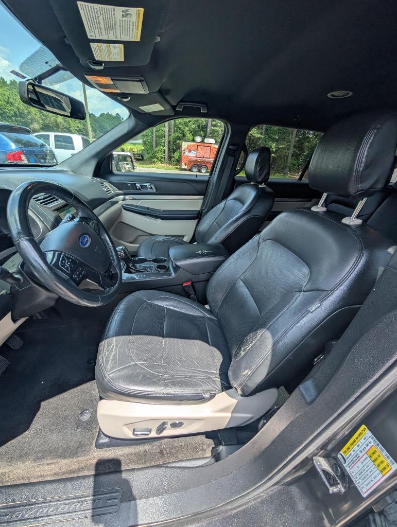 2018 Ford Explorer - $11,500
