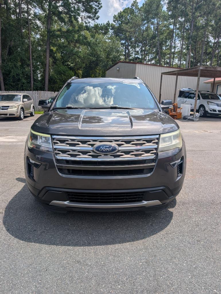 2018 Ford Explorer - $11,500
