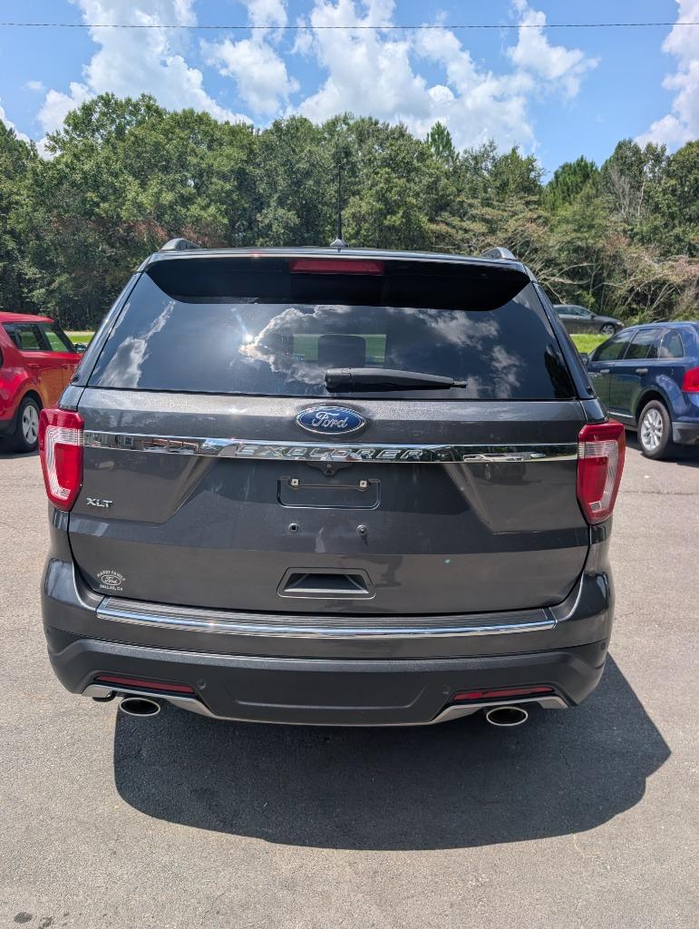 2018 Ford Explorer - $11,500