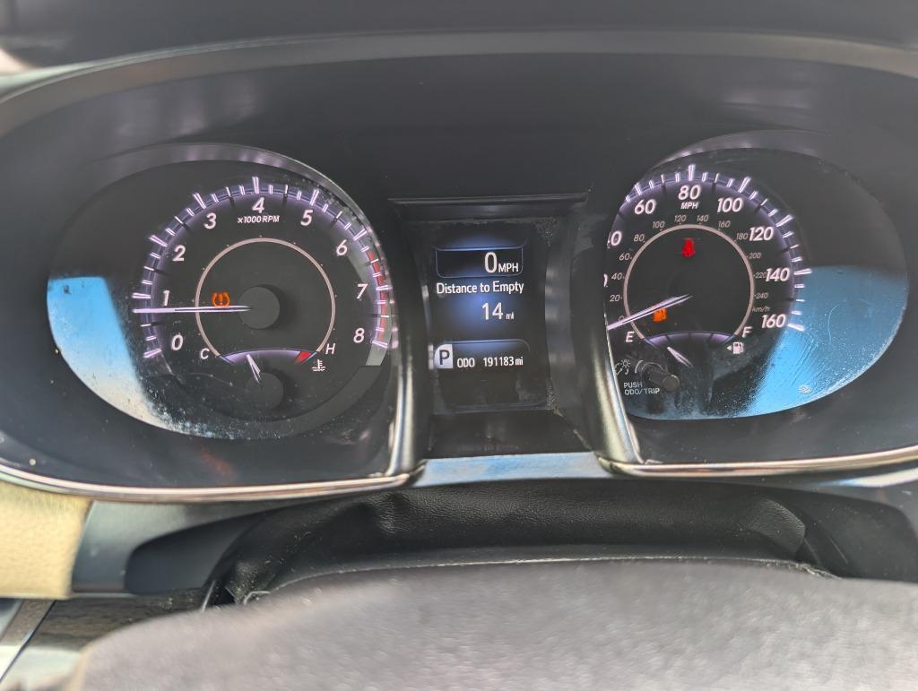 2016 Toyota Avalon - $9,600