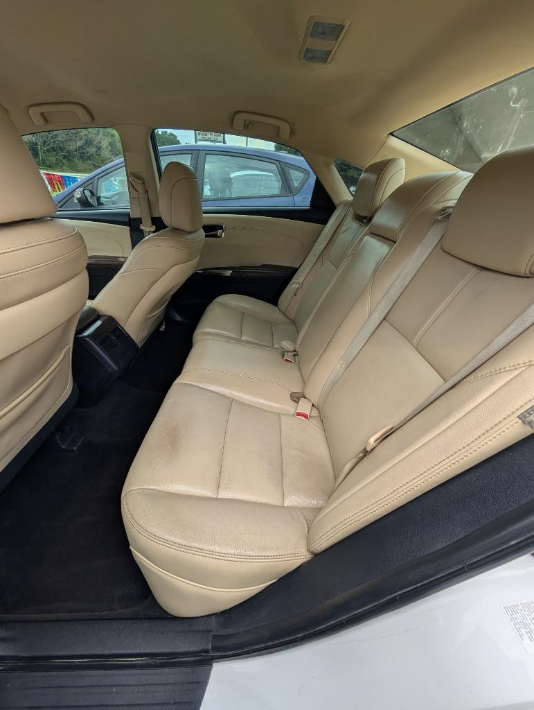 2016 Toyota Avalon - $9,600
