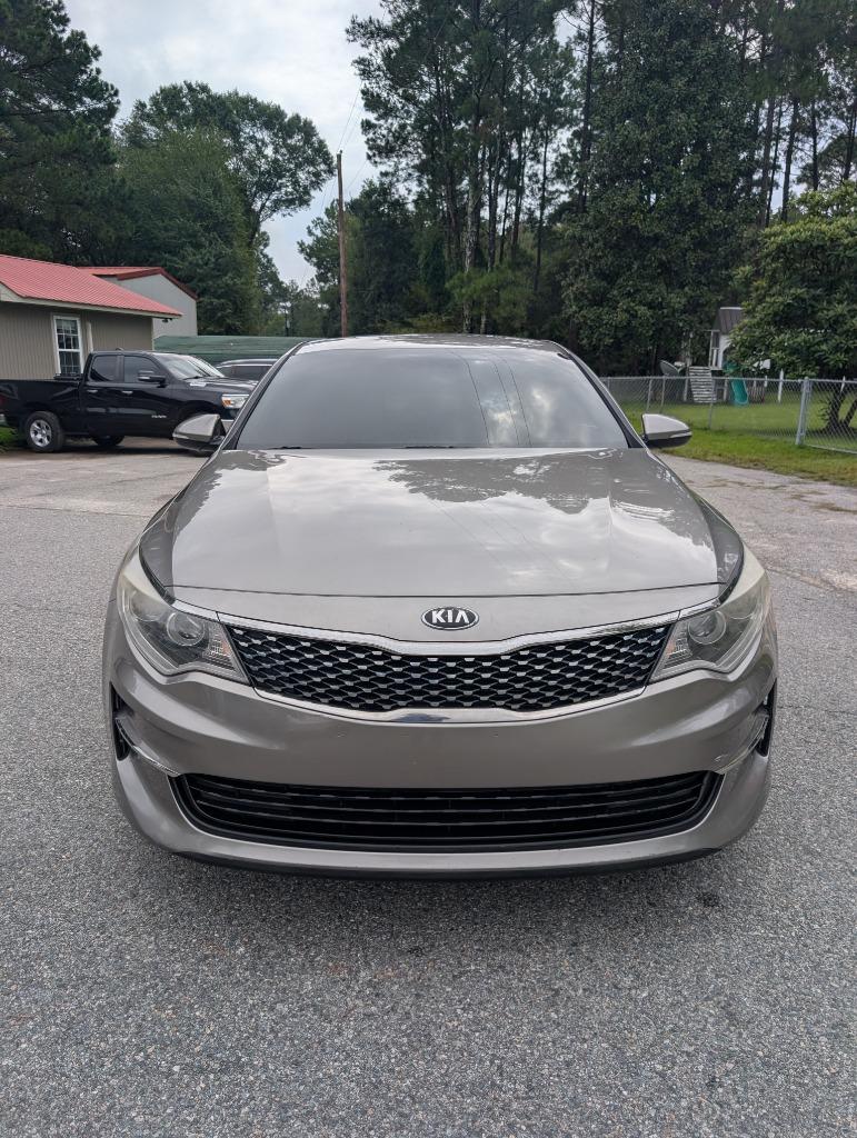 2017 Kia Optima - $11,000