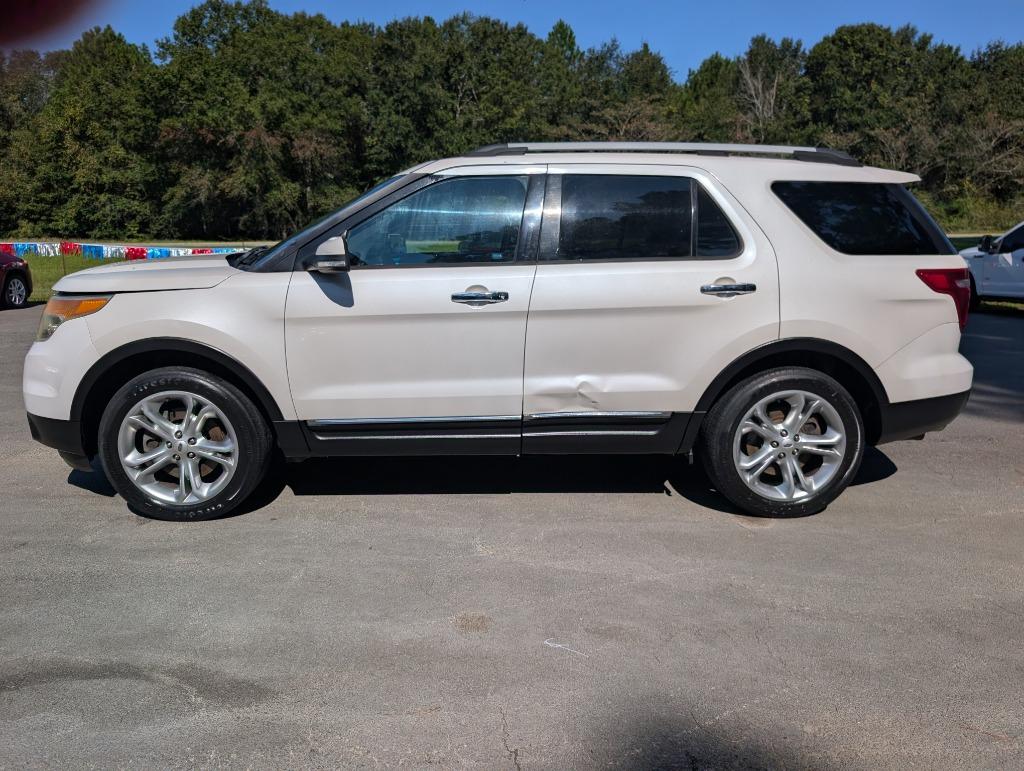 2015 Ford Explorer - $8,500