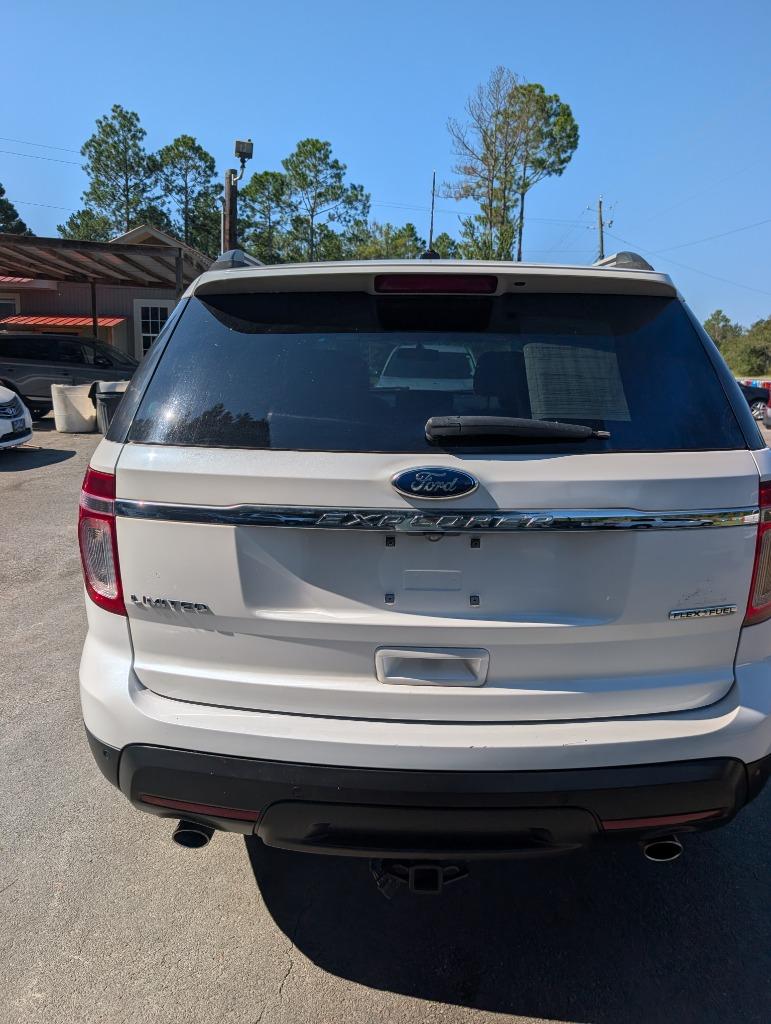 2015 Ford Explorer - $8,500