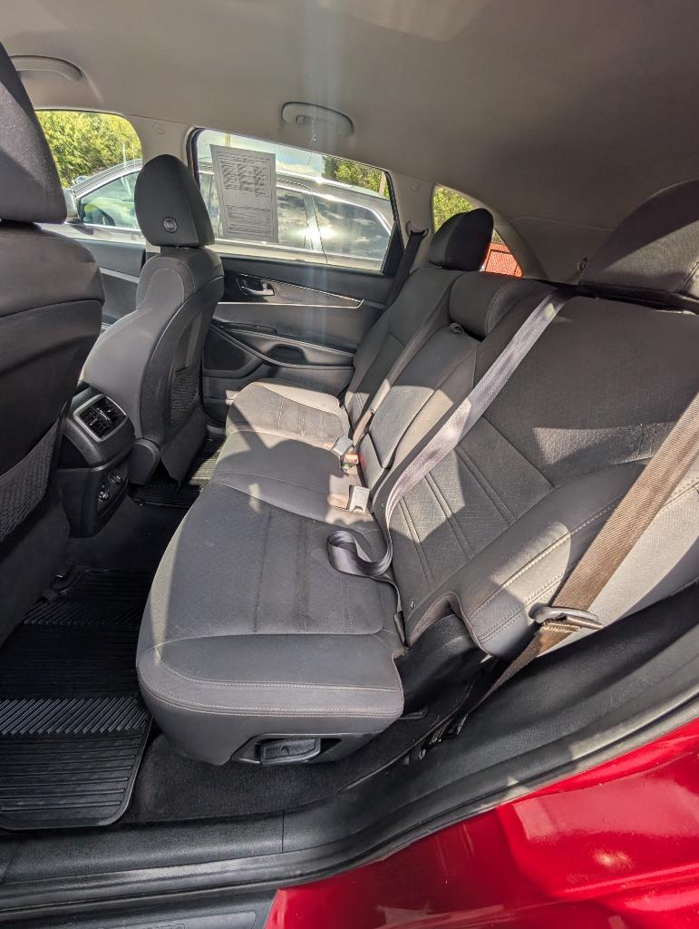2019 Kia Sorento - $10,800