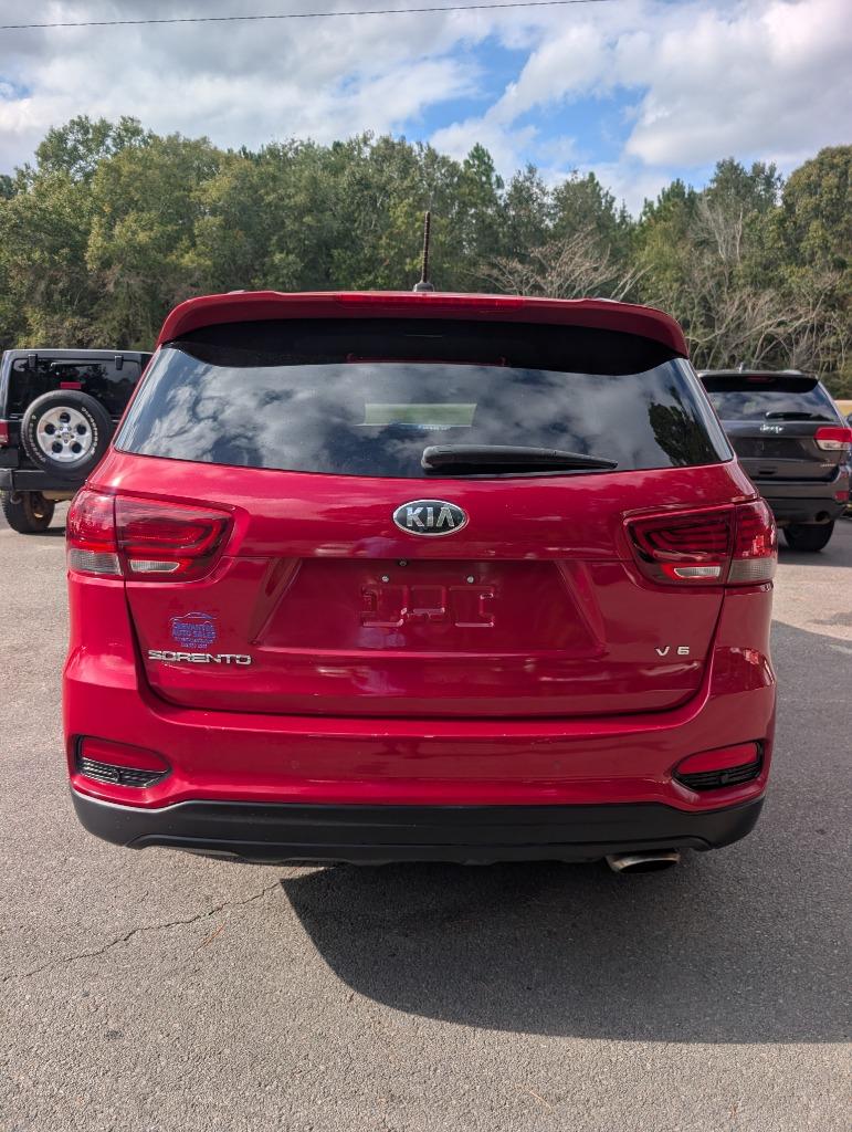 2019 Kia Sorento - $10,800