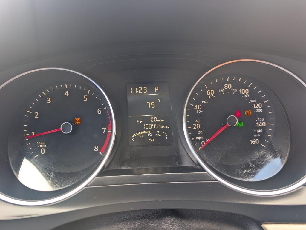 2016 Volkswagen Jetta - $9,500