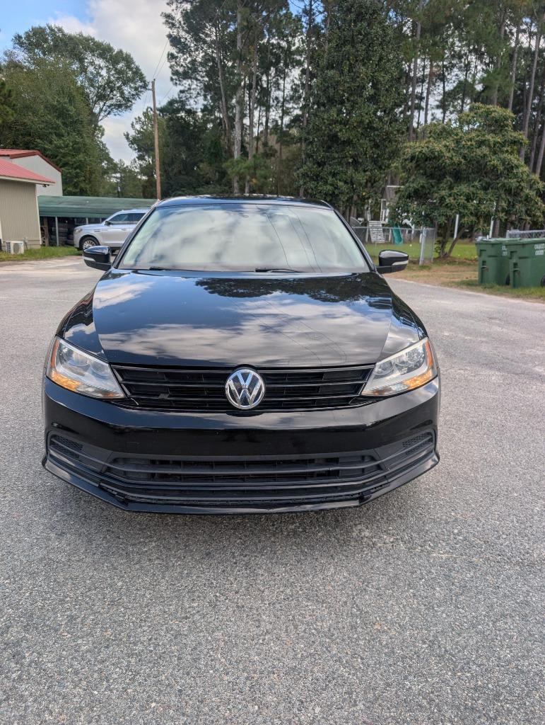 2016 Volkswagen Jetta - $9,500