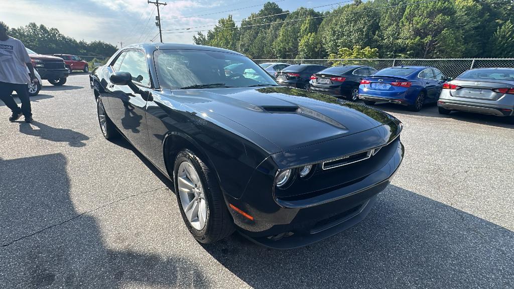 2023 Dodge Challenger SXT photo