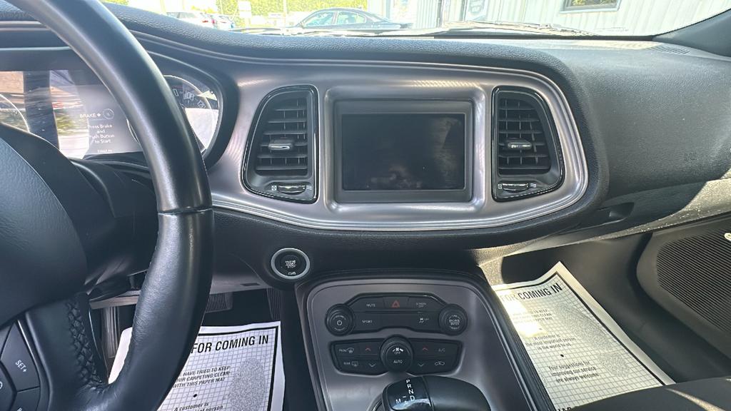 2023 Dodge Challenger SXT photo 12