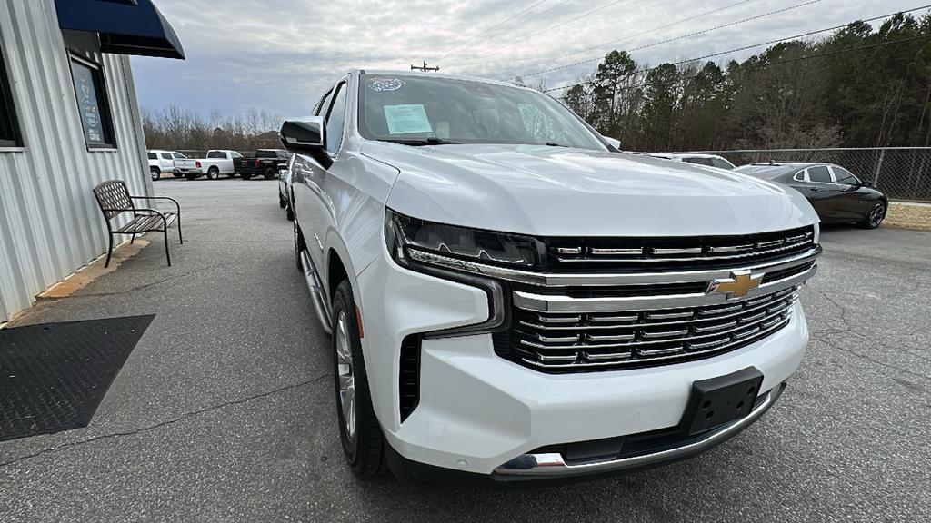 2023 Chevrolet Suburban 1500 Premier photo