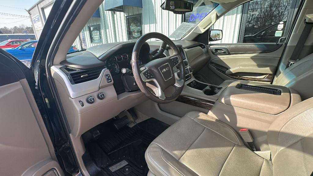 2018 GMC Yukon SLT photo
