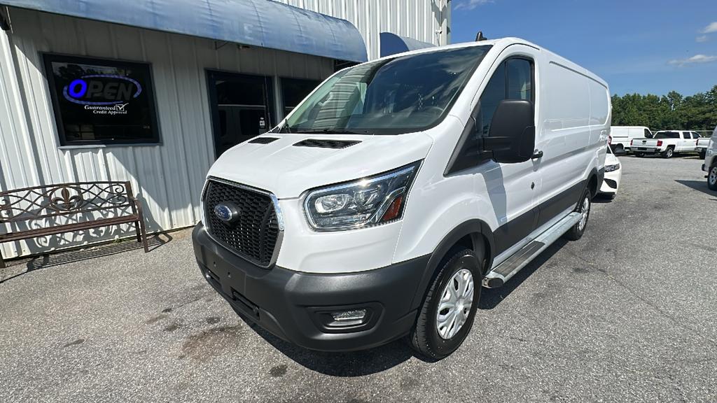 2023 Ford Transit photo 2