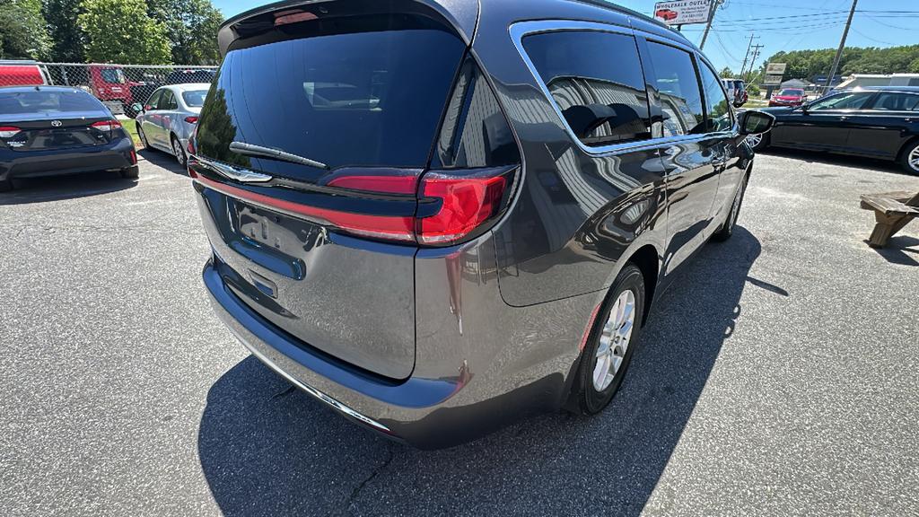 2022 Chrysler Pacifica - $24,990