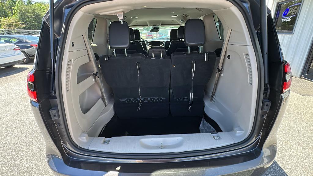 2022 Chrysler Pacifica - $24,990