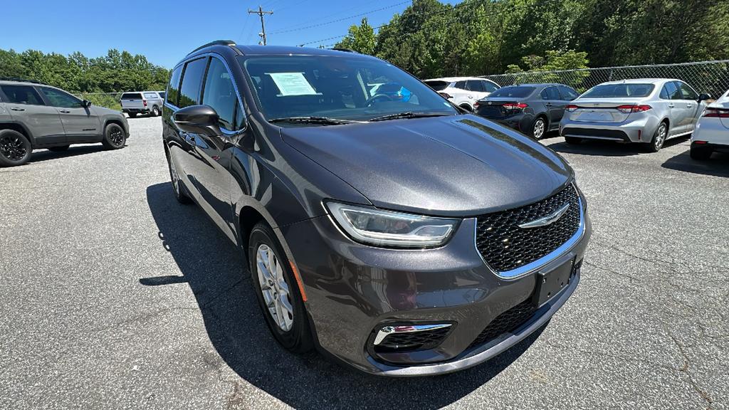 2022 Chrysler Pacifica - $24,990