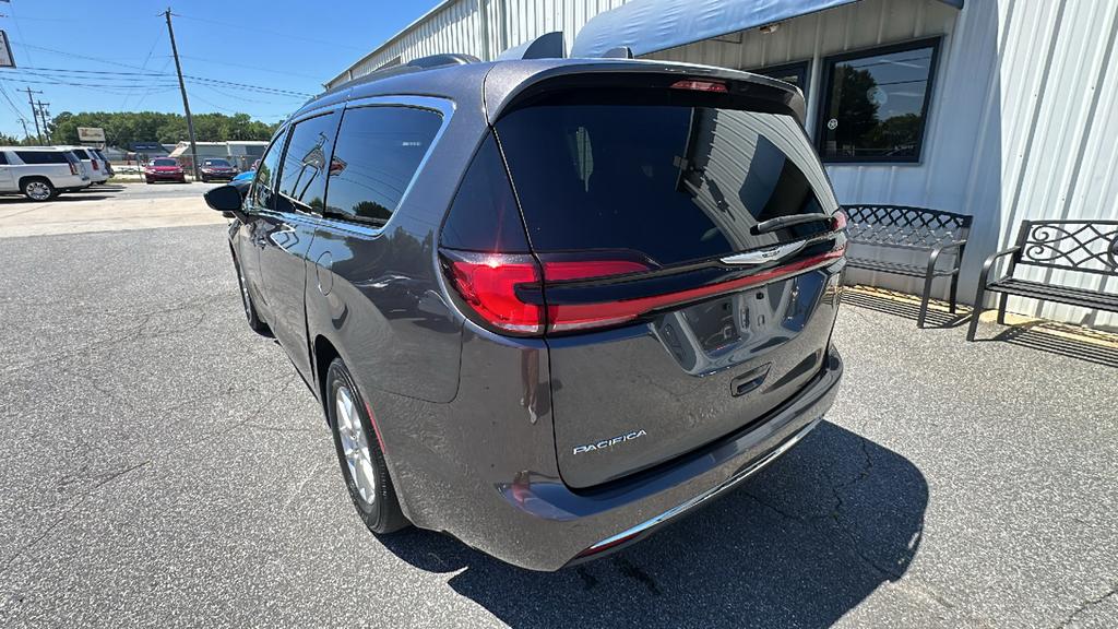 2022 Chrysler Pacifica - $24,990