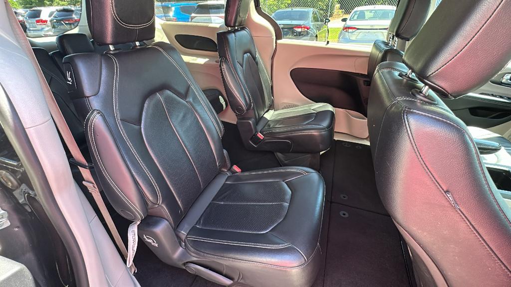 2022 Chrysler Pacifica - $24,990