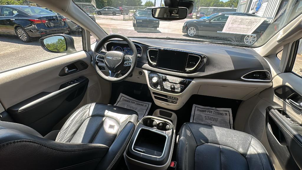 2022 Chrysler Pacifica - $24,990