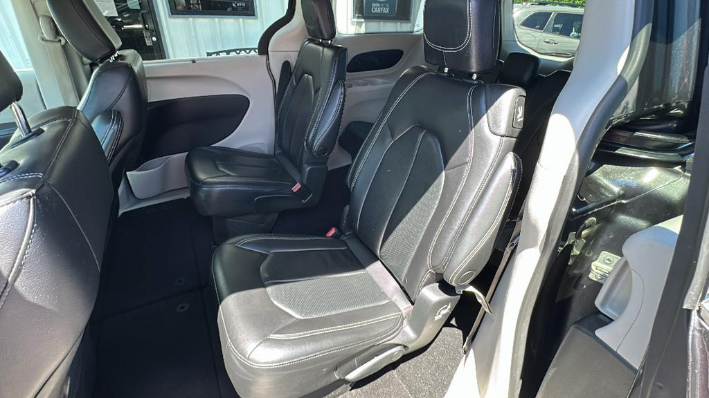 2022 Chrysler Pacifica - $24,990