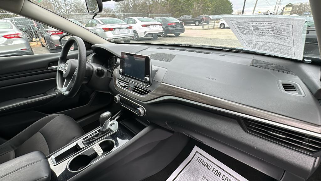 2024 Nissan Altima - $20,900