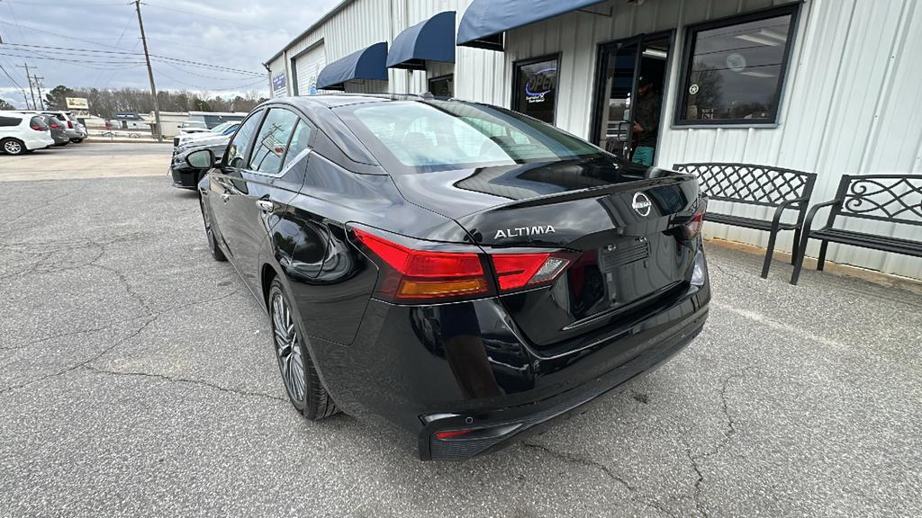 2024 Nissan Altima - $20,900