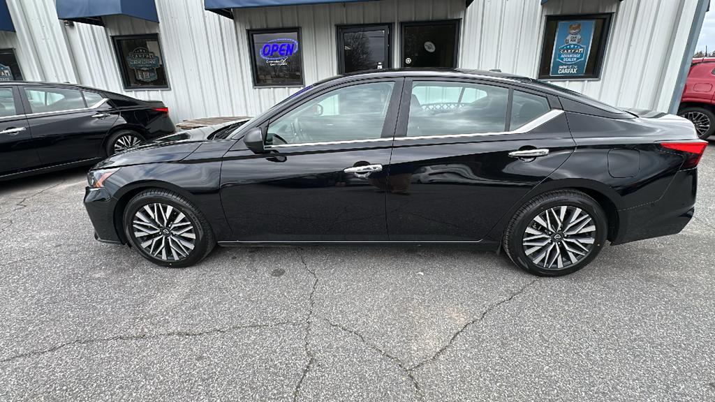 2024 Nissan Altima - $20,900