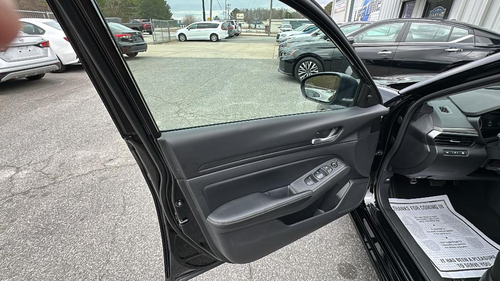 2024 Nissan Altima - $20,900