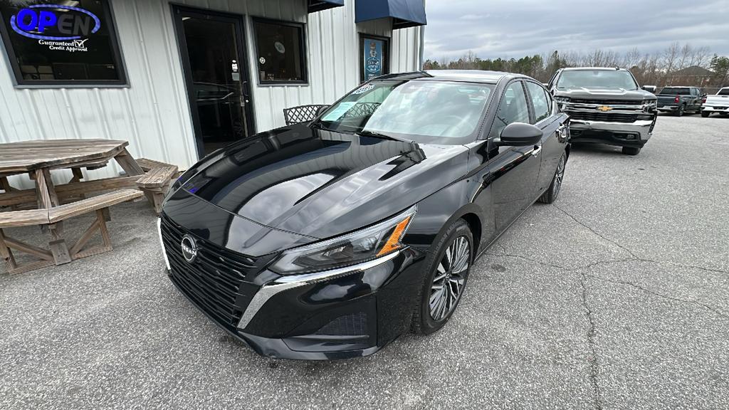 2024 Nissan Altima - $20,900