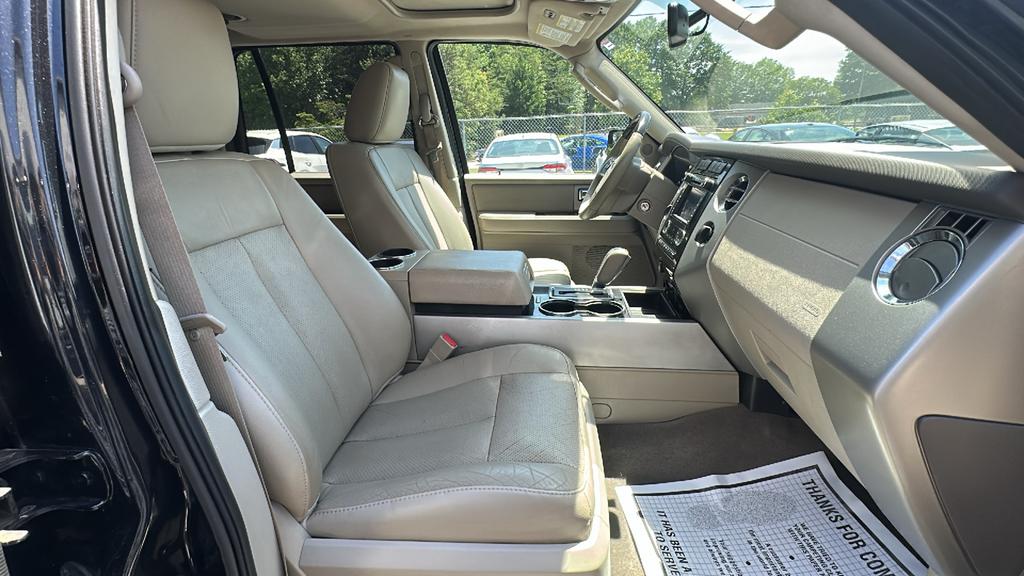 2014 Ford Expedition - $13,900